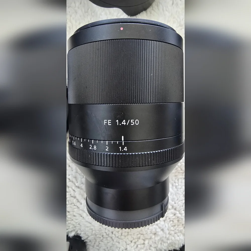 Sony Planar FE 1.4/50 ZA Camera Lens - Black